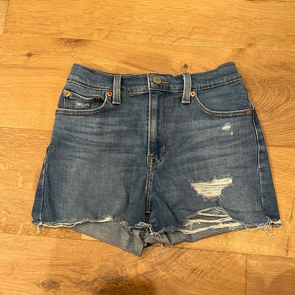 Levi’s High Rise Flexible Stretch Shorts Size 26 in Blue - Picture 1 of 5